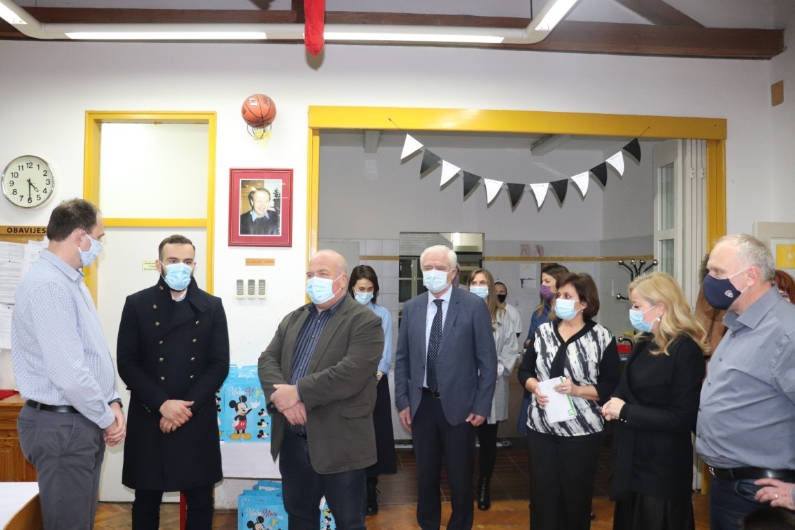 Ministar Aladrović posjetio našu ustanovu